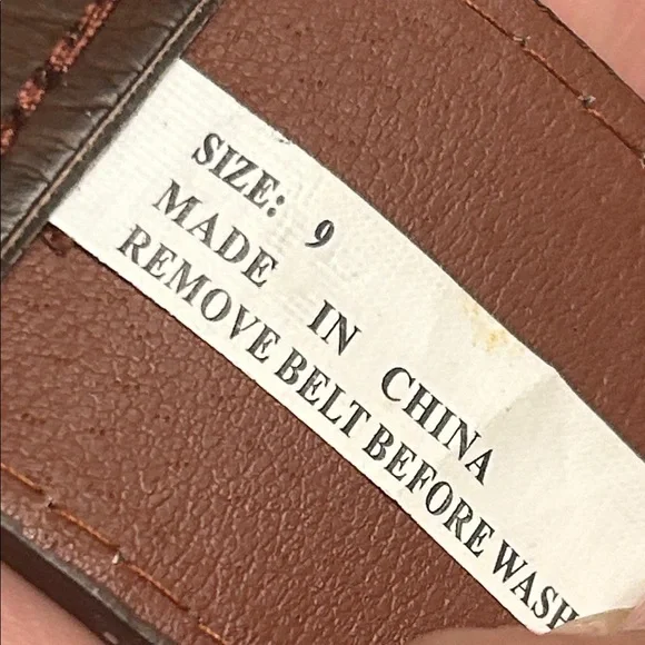 Brown Leather Western Belt with Rhinestone Floral Buckle – Boho Cowgirl Style - Picture 11 of 12